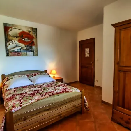 A Ghjuvellina Pensionat 3*